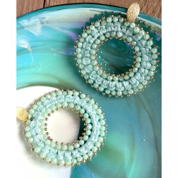 Modell "Helena" in aqua und...