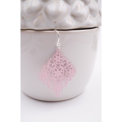 Ohrringe mit Metall Ornament rosa